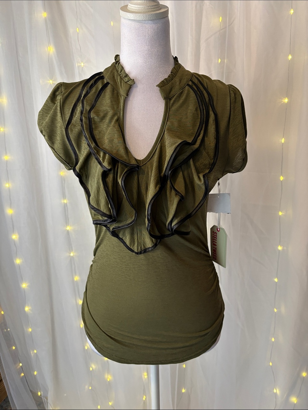 Mossy Evergreen Ruffle-Trim Keyhole Top by Stella Tweed